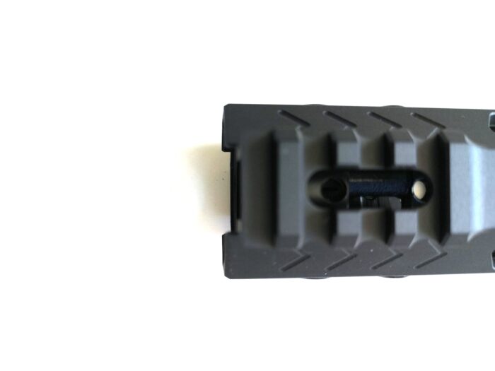 AR15 RAIL GUARDAMANO SLIM M-LOK da 12 pollici (AC00499A) - immagine 2