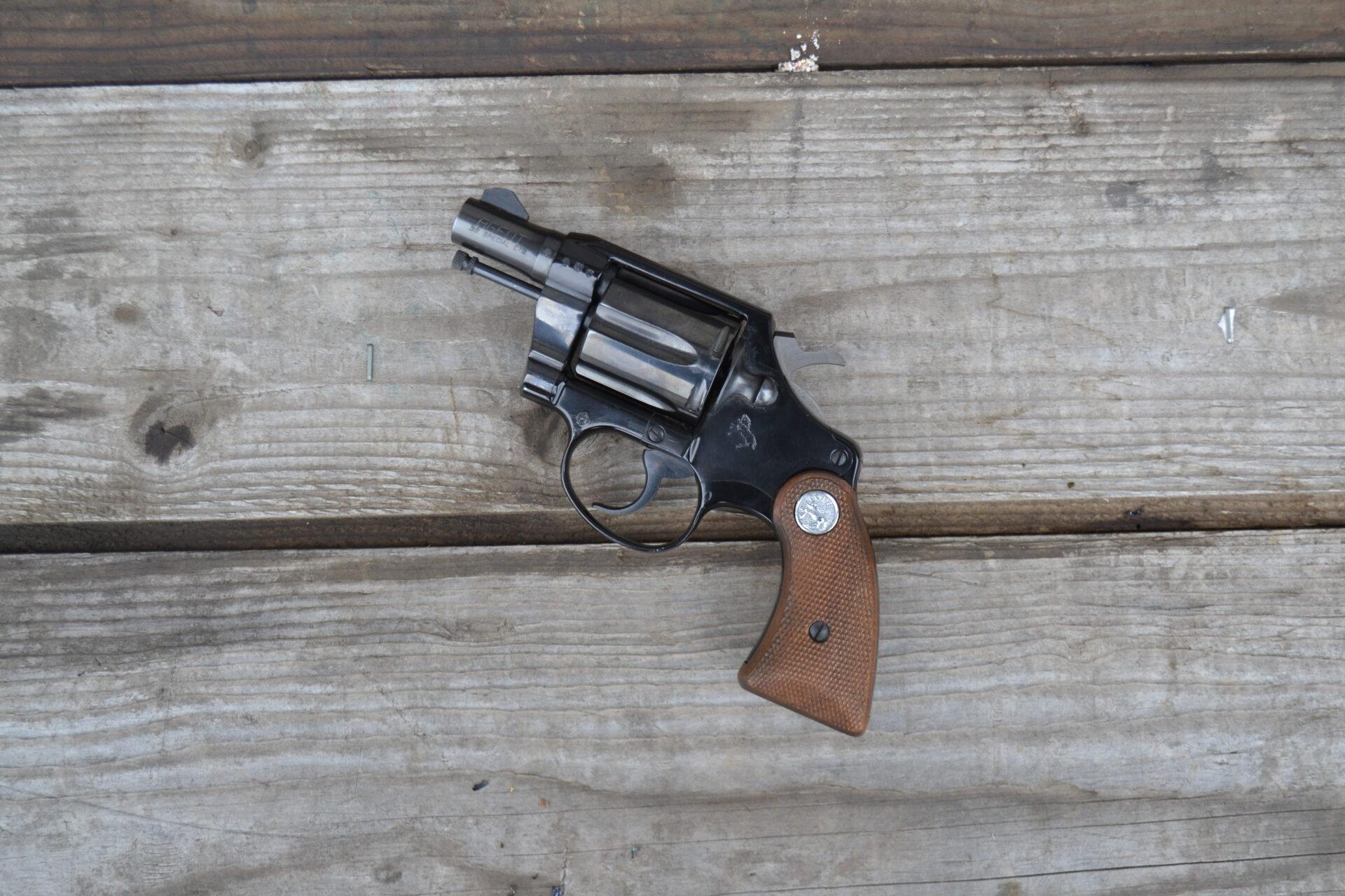 Revolver Colt Agent 2" Cal .38spl - immagine 3